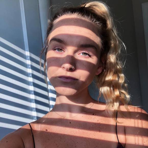 Meet your Posher, Rebekah - Picture 1 of 1